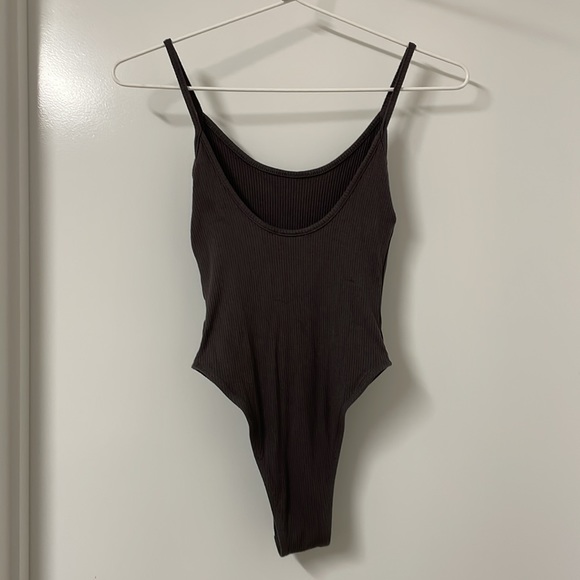 Grey Ribbed Low Back Bodysuit - Picture 7 of 7